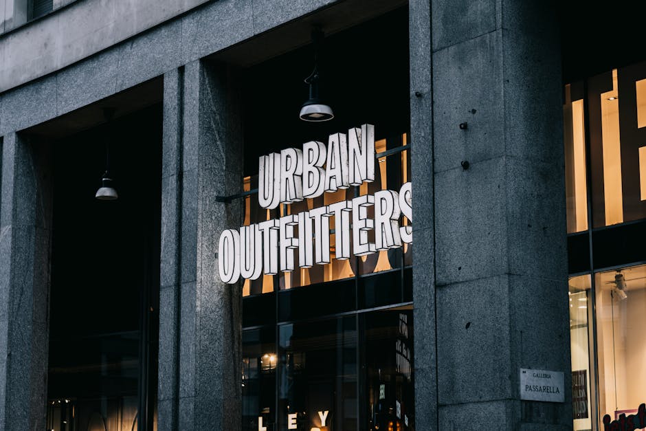 Outdoor Eating: Benefits and Recommendations of Local Restaurants - Working from Home: But Meetings Happen in the Office
