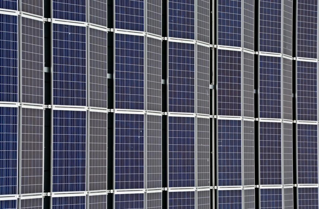 Smart Solar Solutions for Modern Homes: How Affordable Panels Are Transforming Energy Use Benefits of Installing Solar Panels at Home visual
